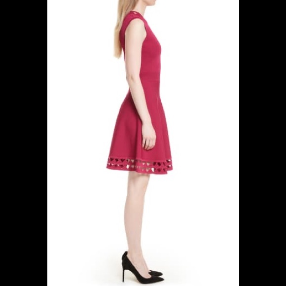 Super cute fit and flare dress - Picture 3 of 8